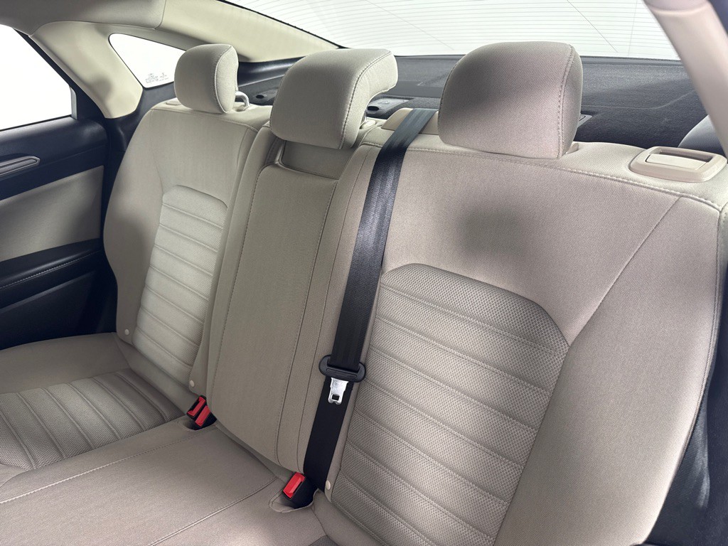 2018 Ford Fusion Image 18