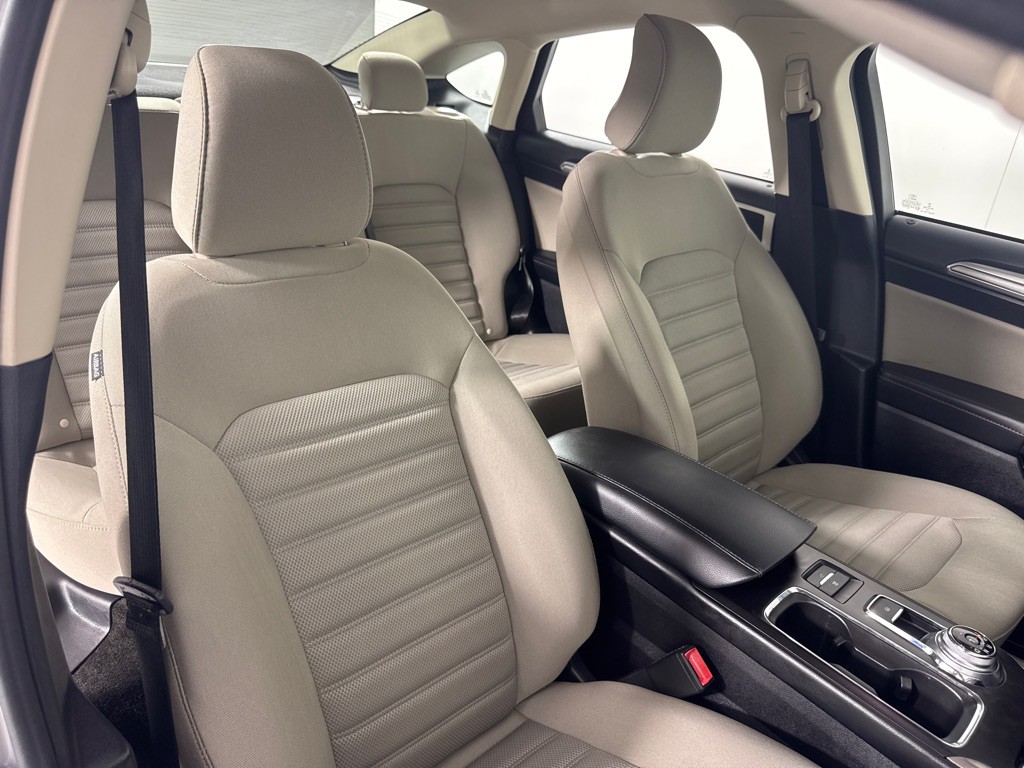 2018 Ford Fusion Image 22