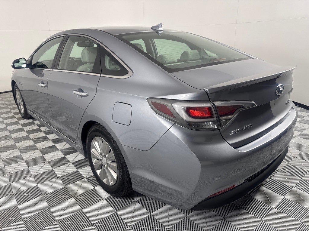 2016 Hyundai Sonata Image 8