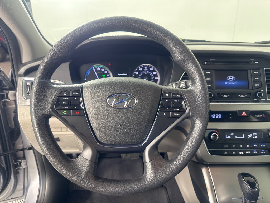 2016 Hyundai Sonata Image 17