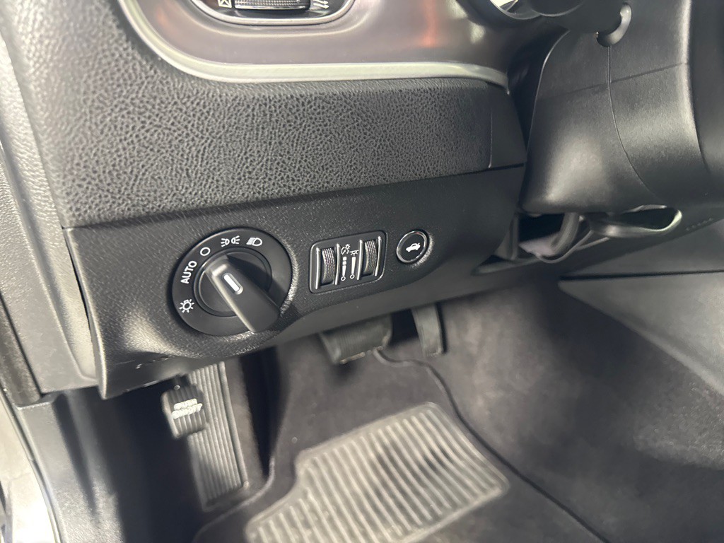 2019 Dodge Charger Image 15