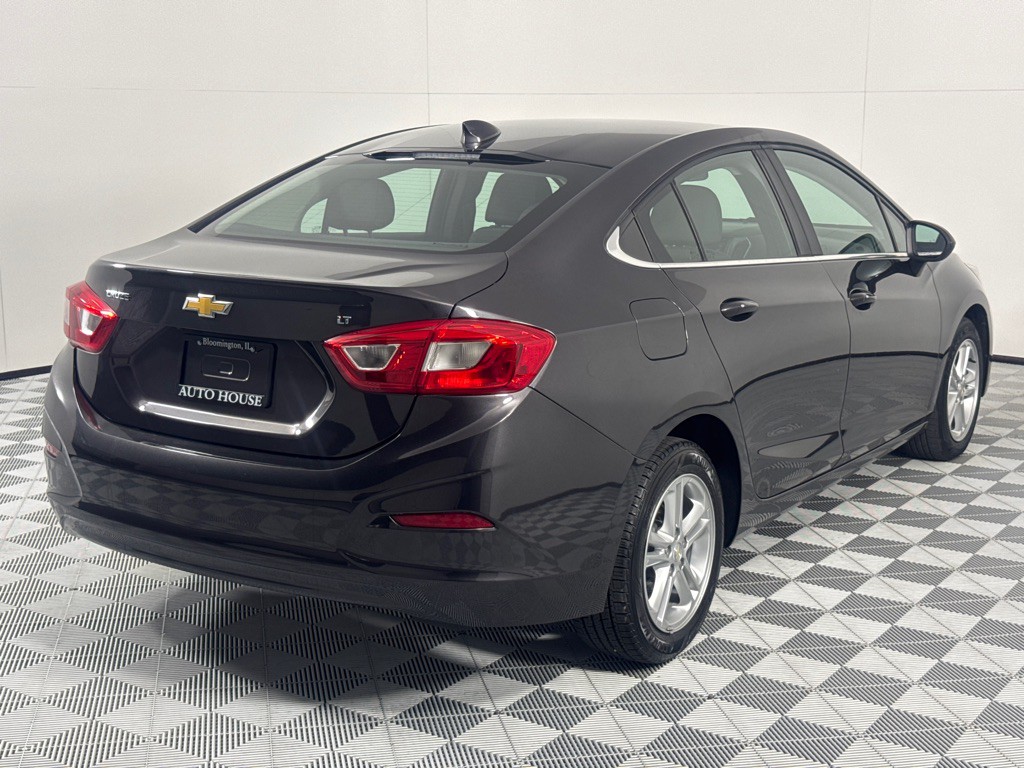 2017 Chevrolet Cruze Image 5