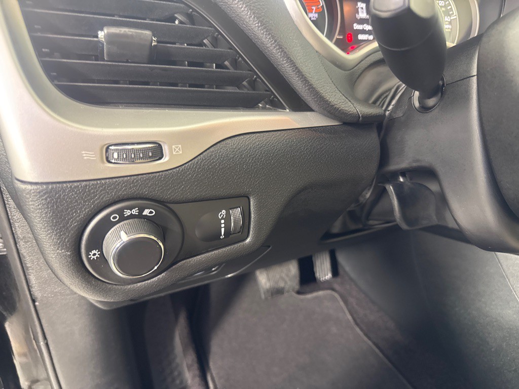 2016 Jeep Cherokee Image 15