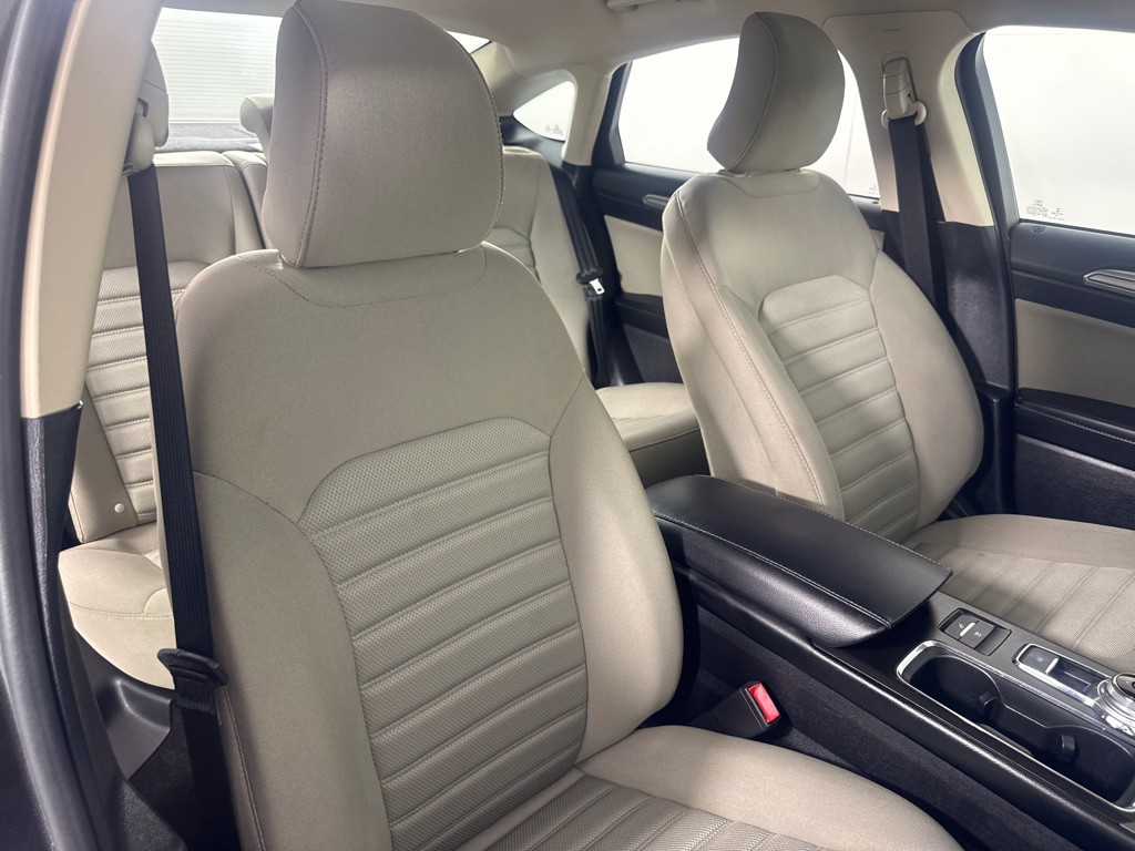 2018 Ford Fusion Image 21