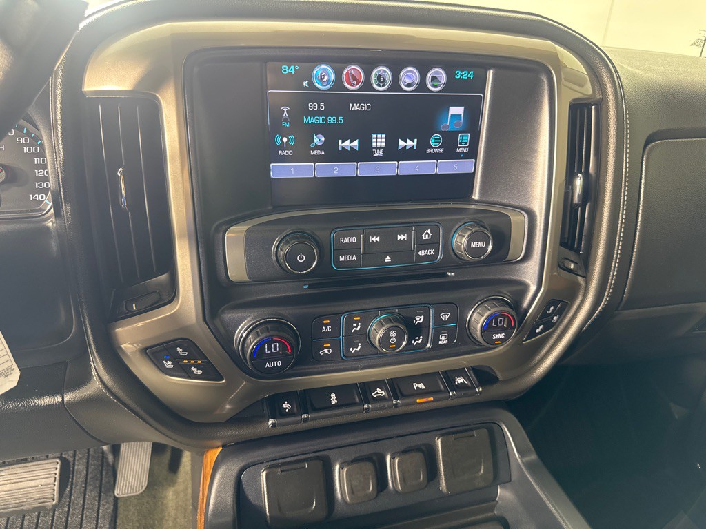 2018 Chevrolet Silverado 1500 Image 18