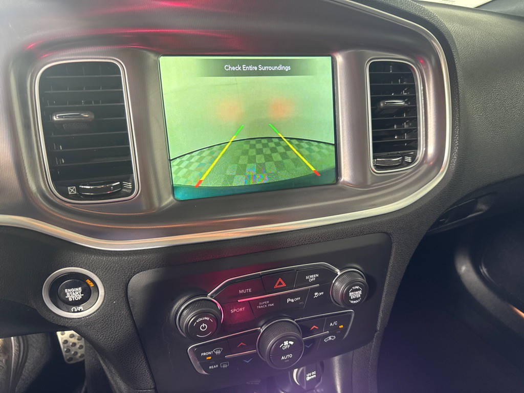 2020 Dodge Charger Image 16