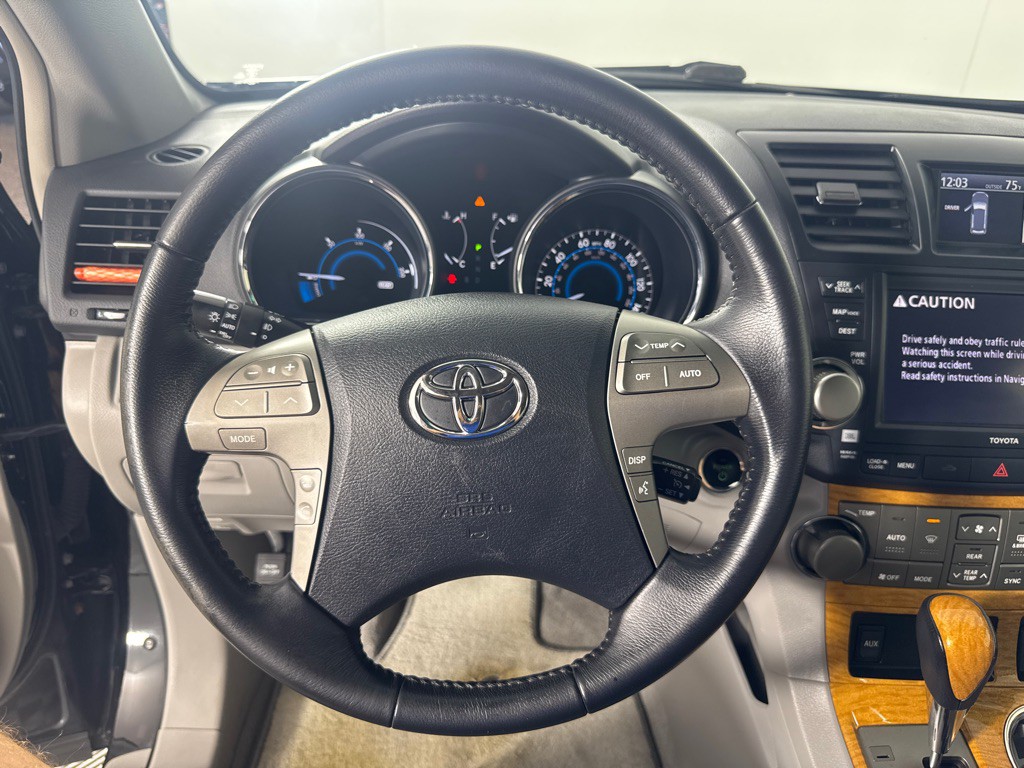 2010 Toyota Highlander Image 14