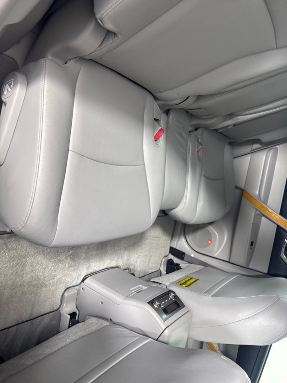 2010 Toyota Highlander Image 21