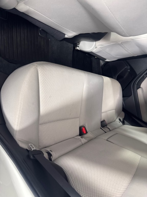 2014 Subaru Forester Image 21