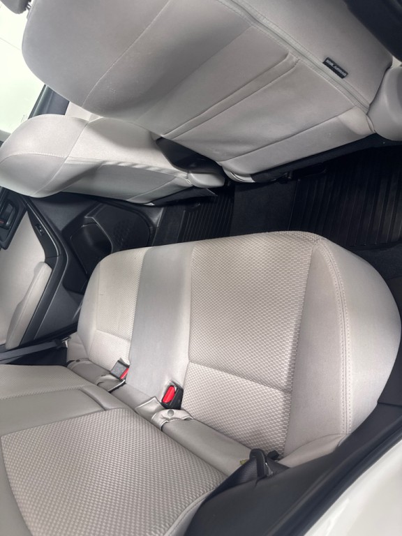 2014 Subaru Forester Image 24