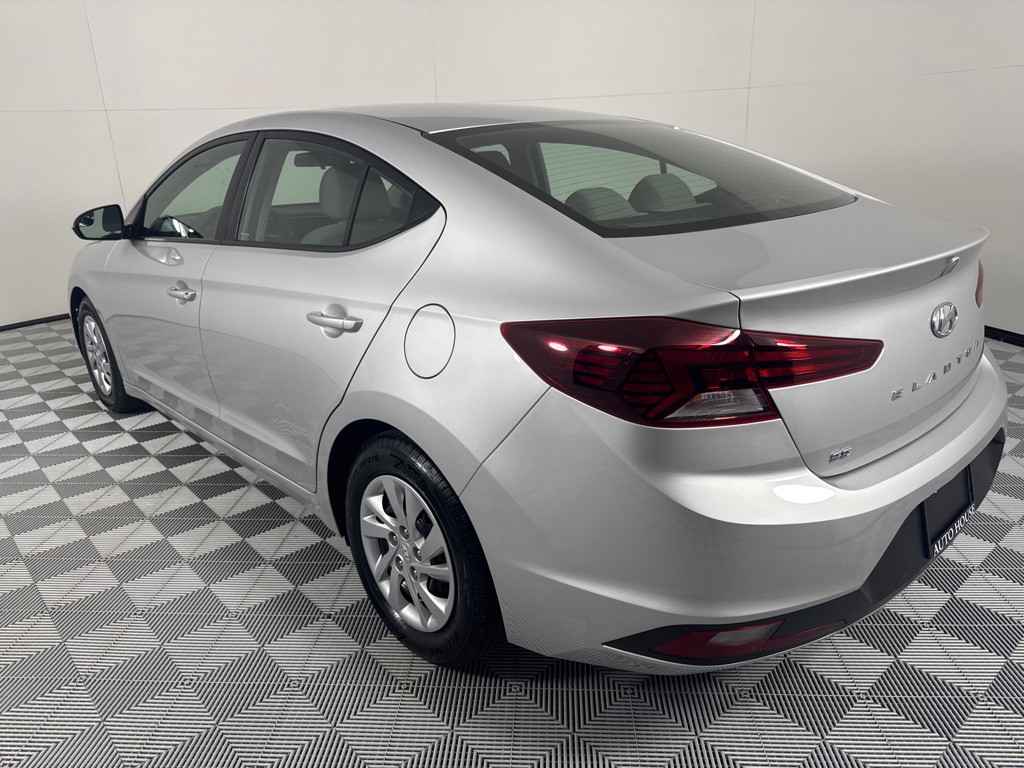 2019 Hyundai Elantra Image 8