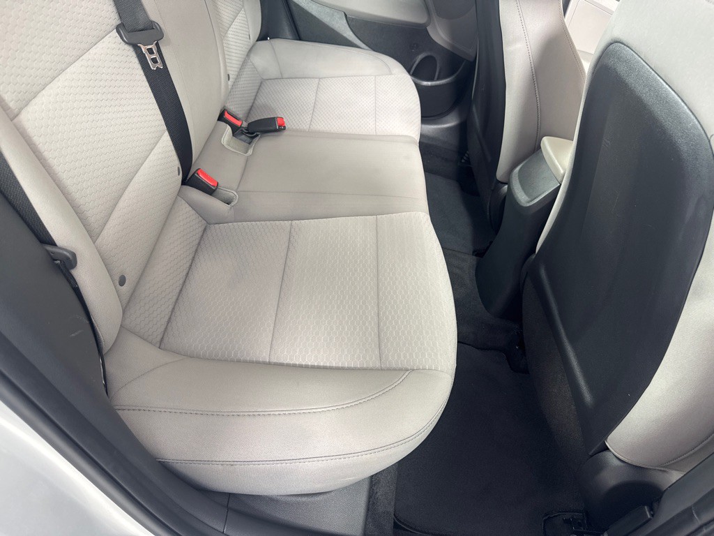 2019 Hyundai Elantra Image 19