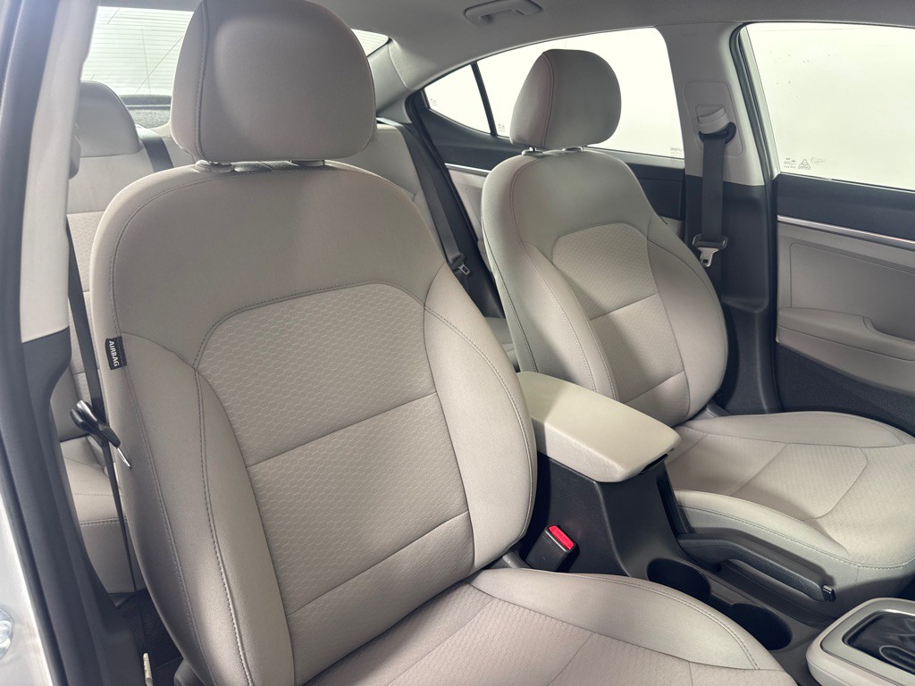 2019 Hyundai Elantra Image 22