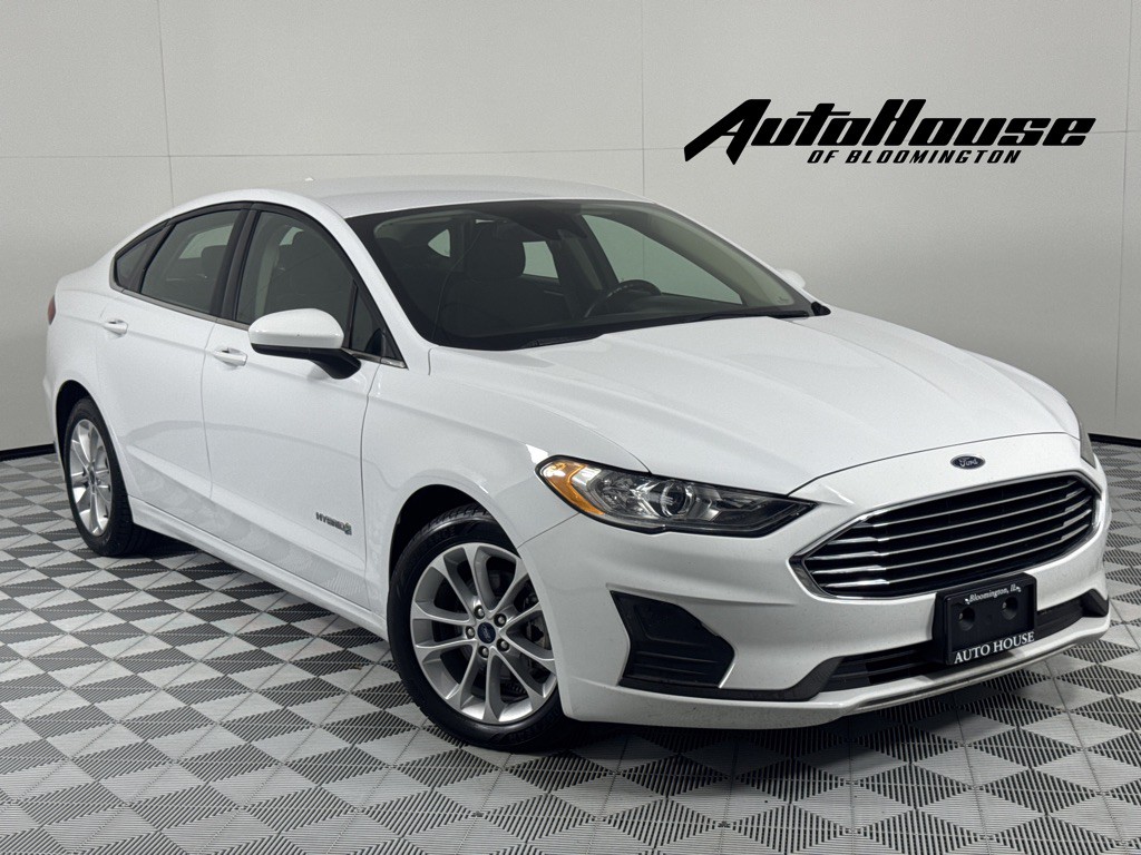2019 Ford Fusion Image 1