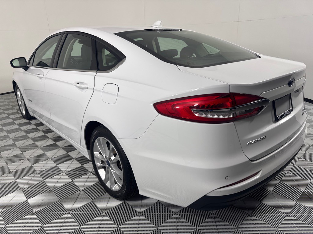 2019 Ford Fusion Image 8