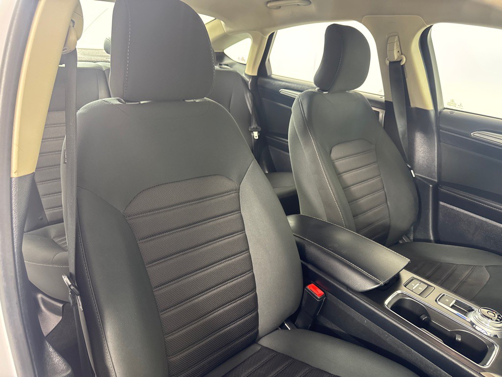 2019 Ford Fusion Image 25