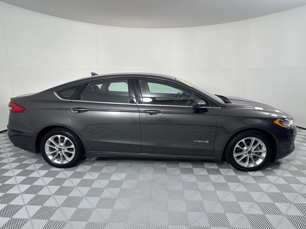 2019 Ford Fusion Image 4