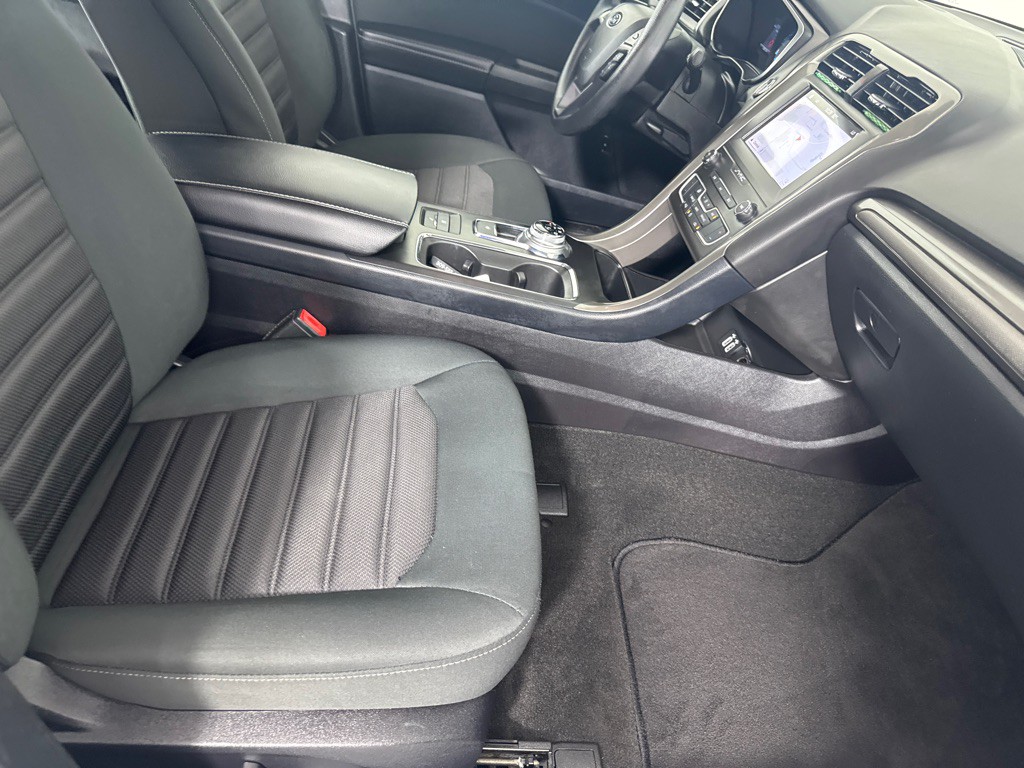 2019 Ford Fusion Image 23