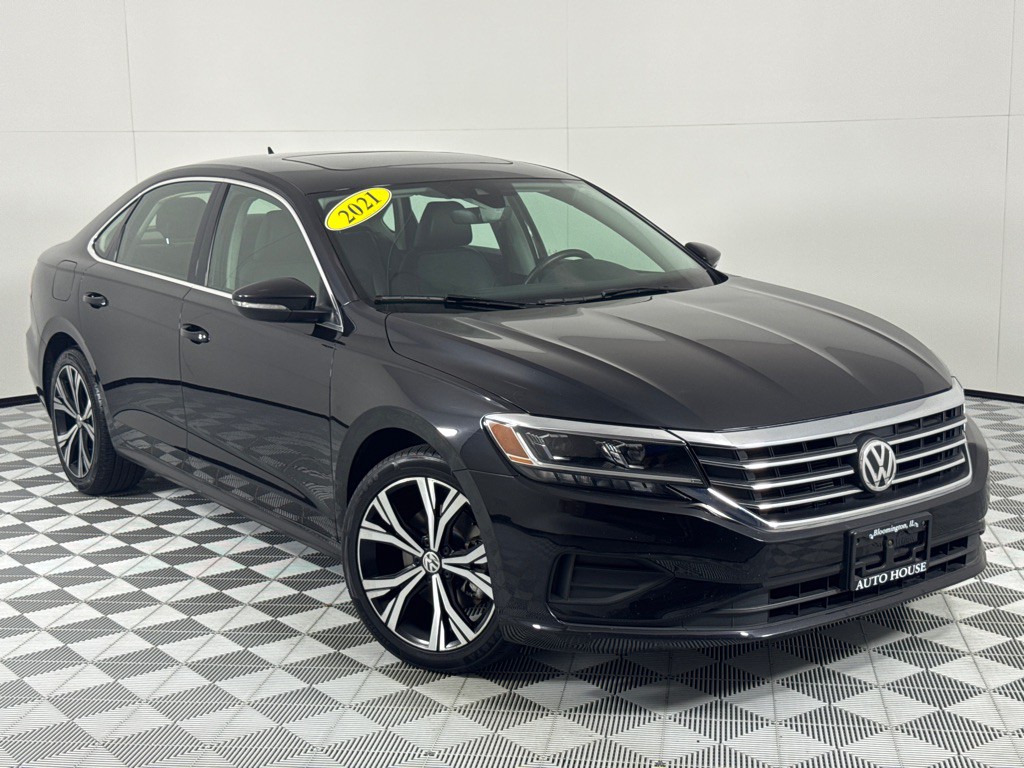 2021 Volkswagen Passat Image 2