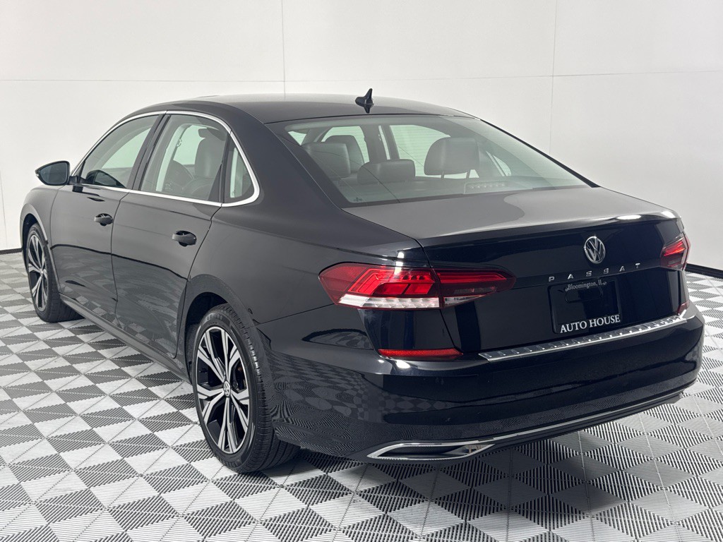 2021 Volkswagen Passat Image 7