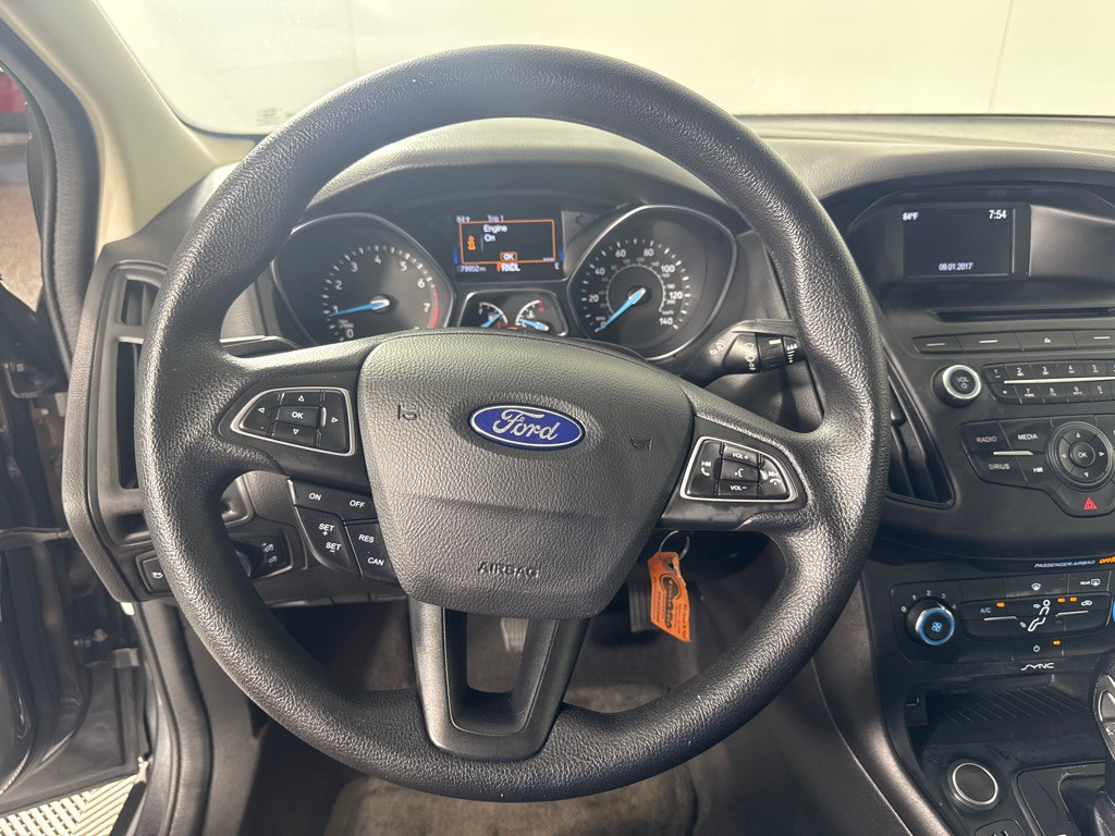2017 Ford Focus Image 16