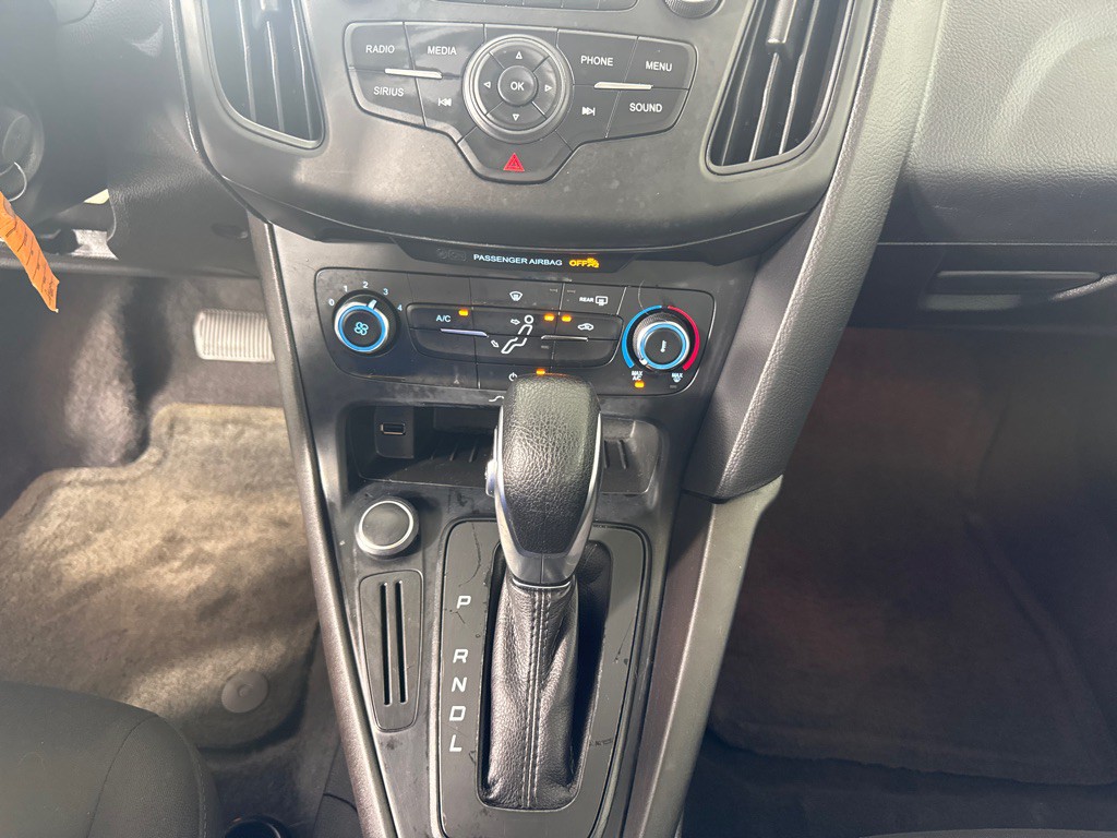 2017 Ford Focus Image 18
