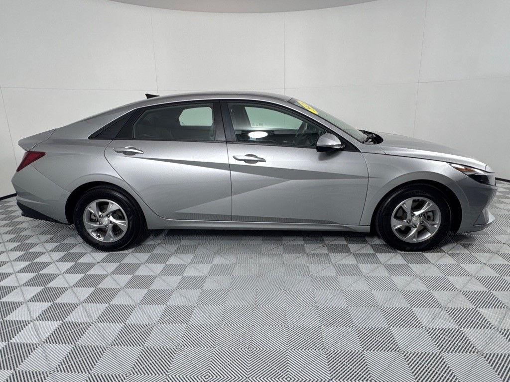 2021 Hyundai Elantra Image 4