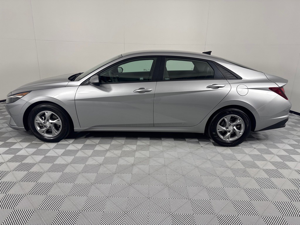 2021 Hyundai Elantra Image 8