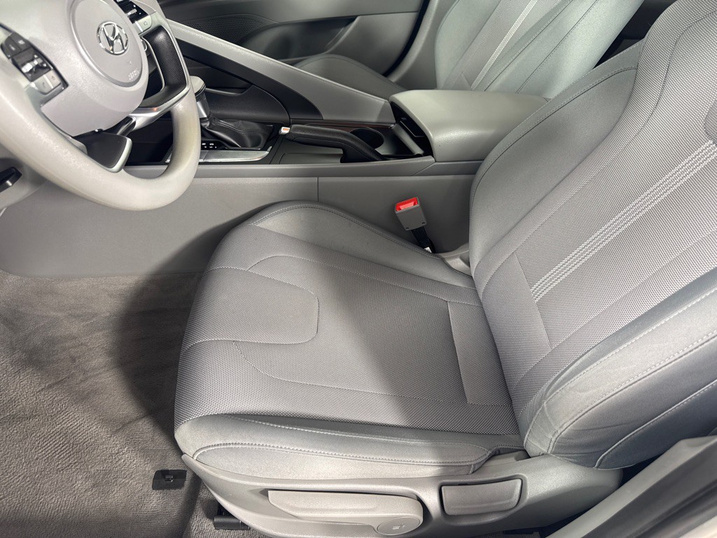 2021 Hyundai Elantra Image 13