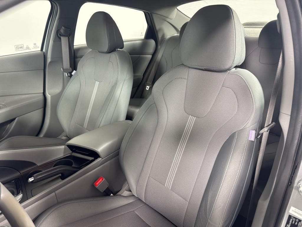 2021 Hyundai Elantra Image 14