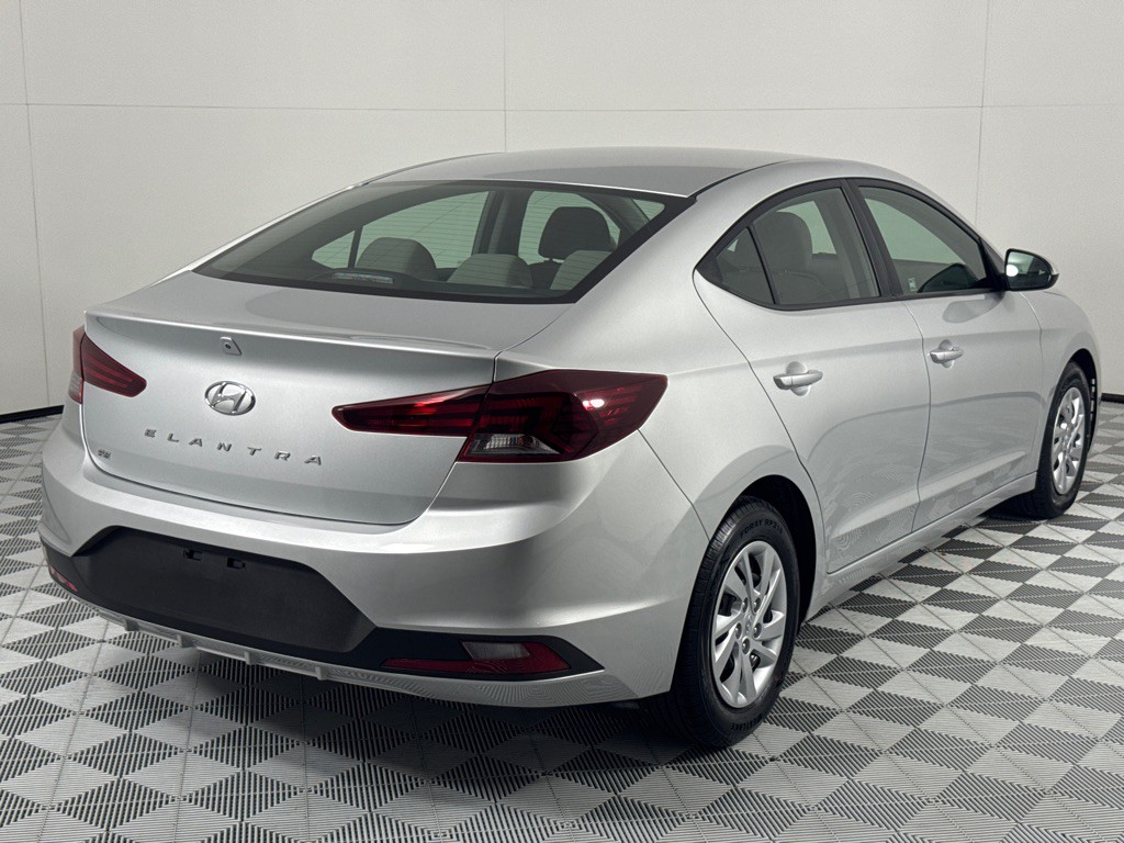 2019 Hyundai Elantra Image 5