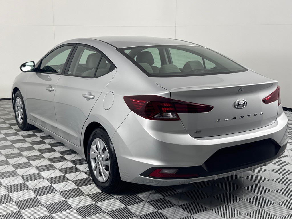 2019 Hyundai Elantra Image 7