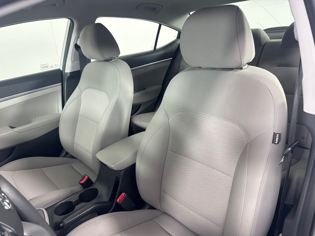 2019 Hyundai Elantra Image 15