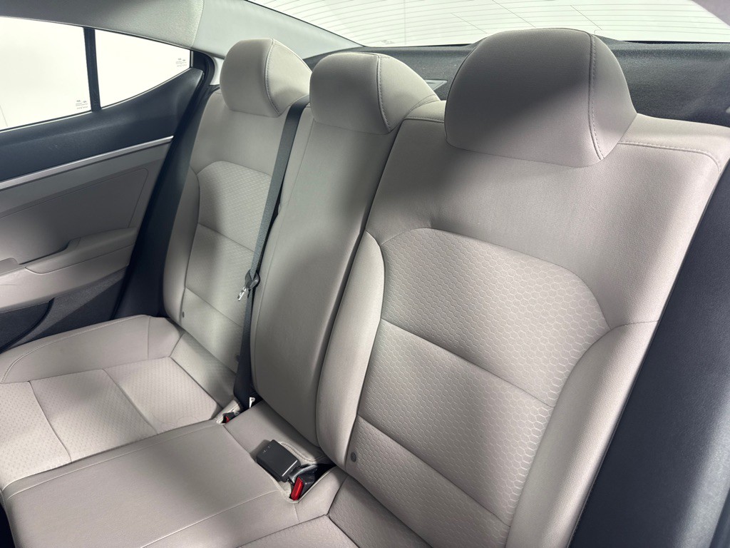 2019 Hyundai Elantra Image 21