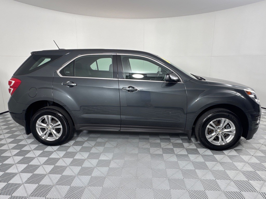2017 Chevrolet Equinox Image 4