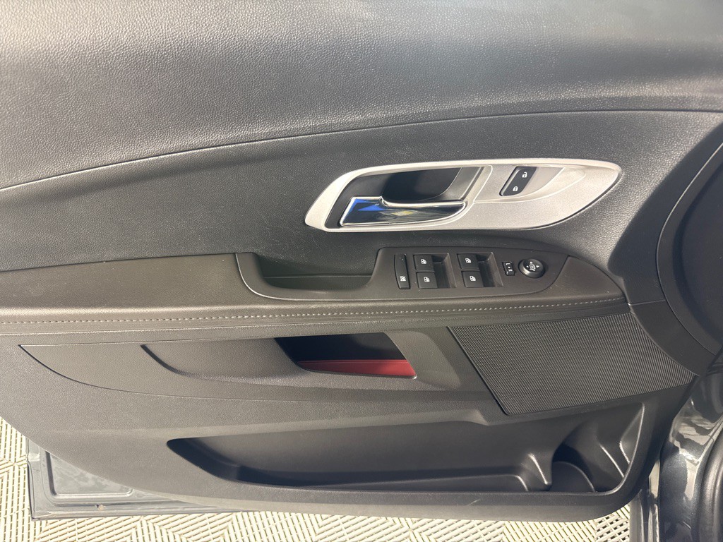 2017 Chevrolet Equinox Image 11