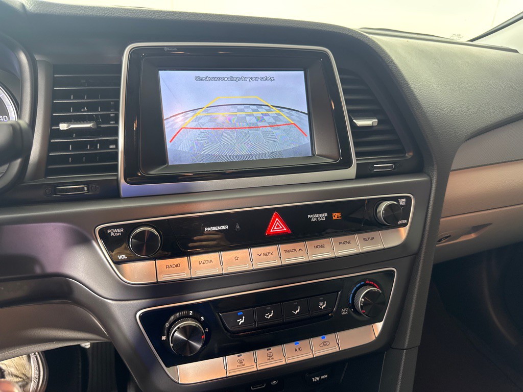 2018 Hyundai Sonata Image 16