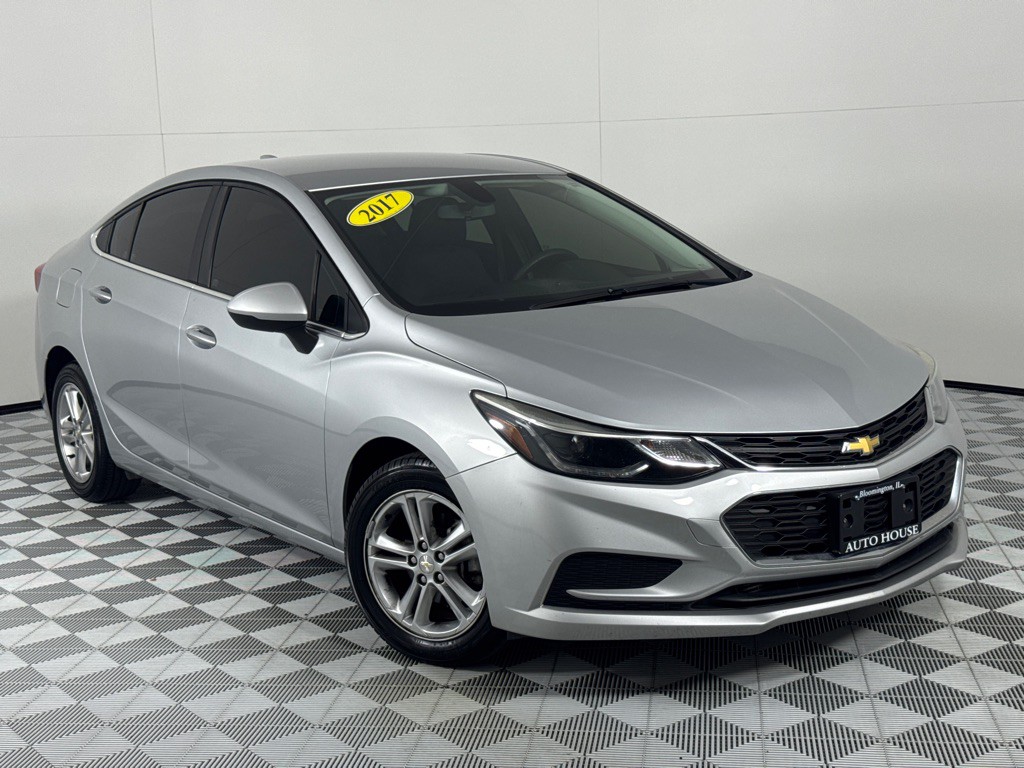 2017 Chevrolet Cruze Image 2