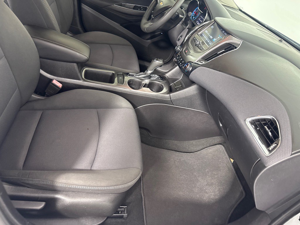2017 Chevrolet Cruze Image 23