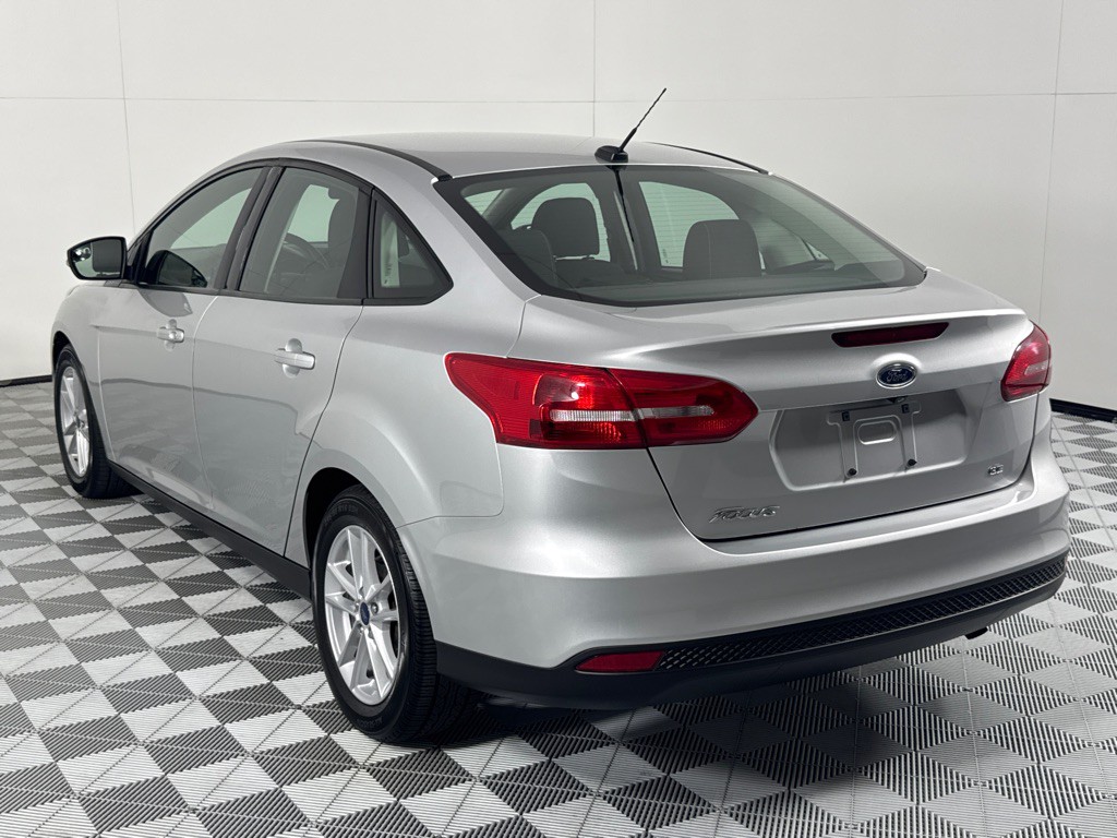 2017 Ford Focus Image 7