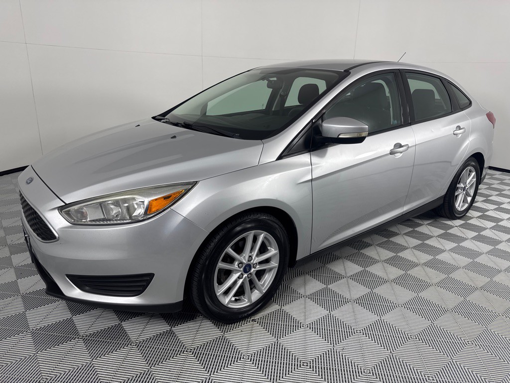 2017 Ford Focus Image 9