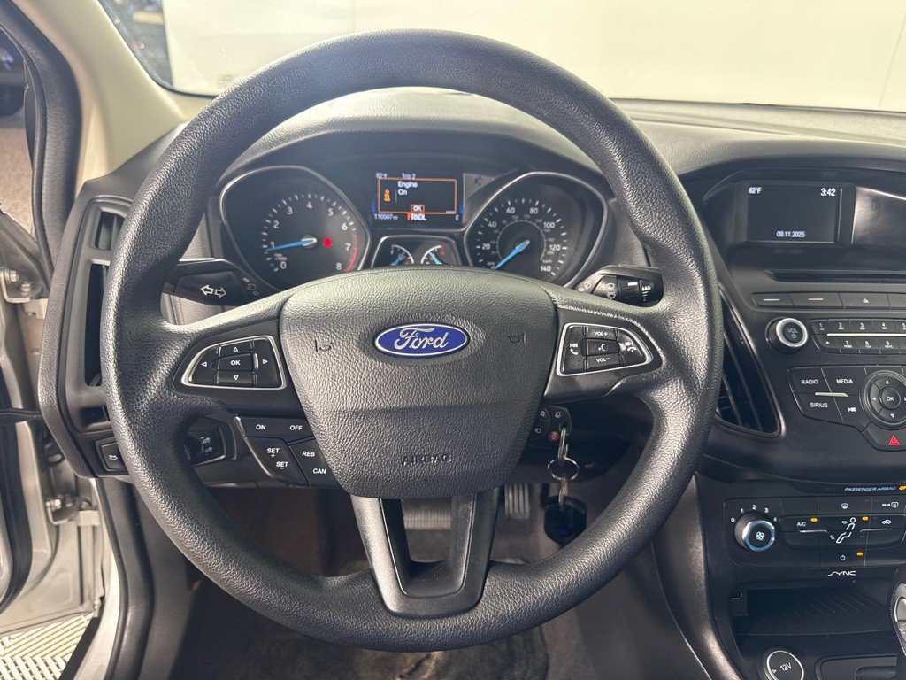 2017 Ford Focus Image 16