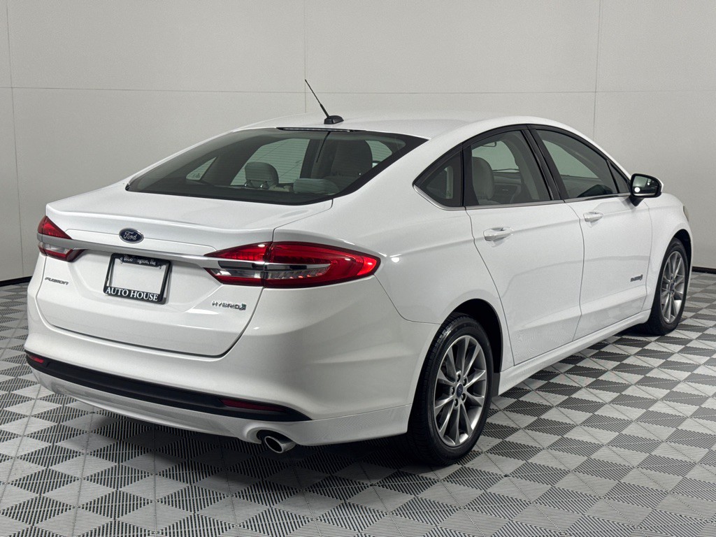 2017 Ford Fusion Image 5