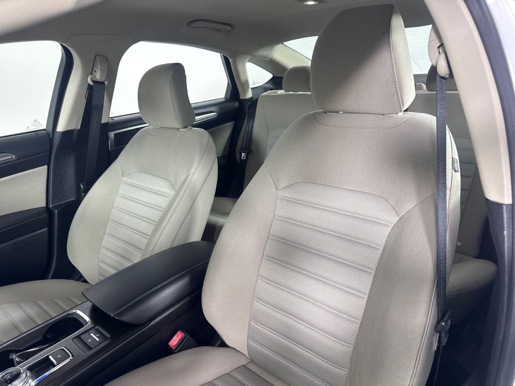 2017 Ford Fusion Image 13