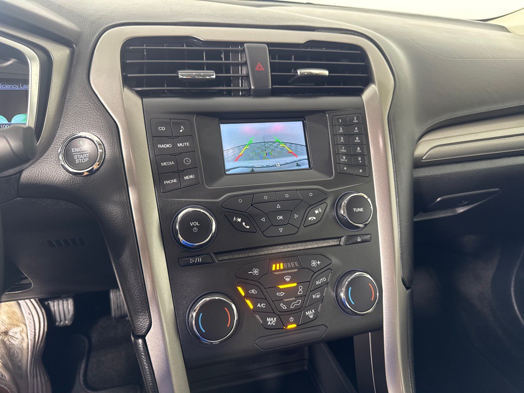 2017 Ford Fusion Image 16