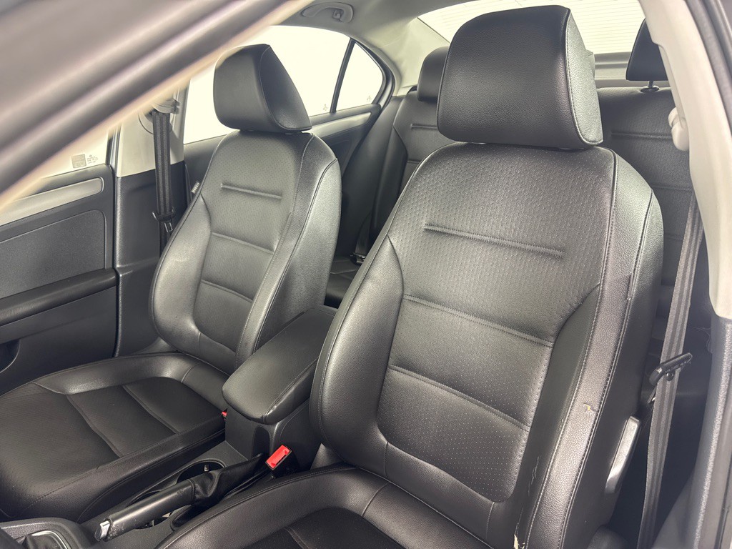 2015 Volkswagen Jetta Image 14