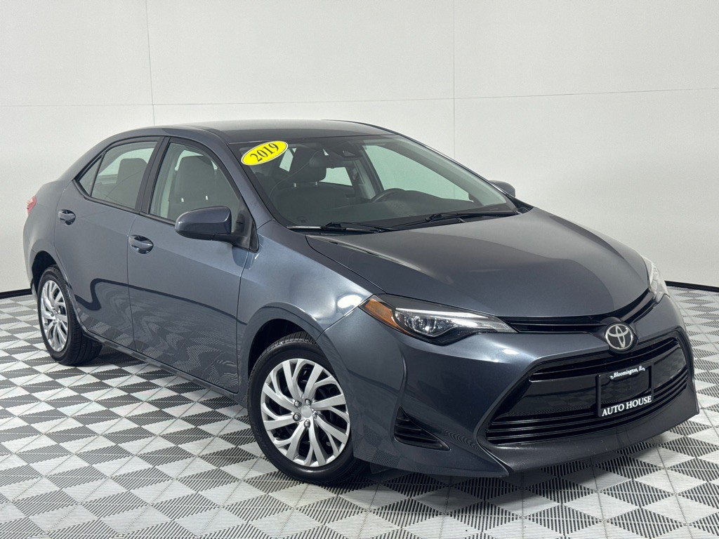 2019 Toyota Corolla Image 2
