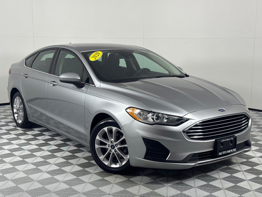 2020 Ford Fusion Image 2