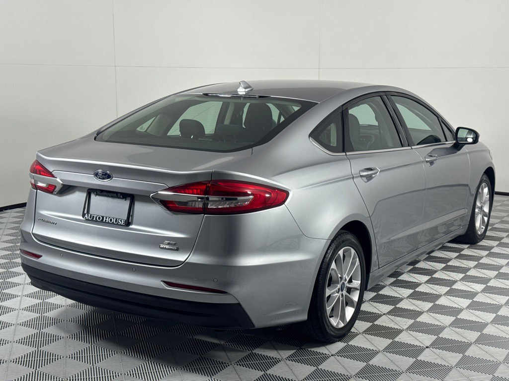 2020 Ford Fusion Image 5