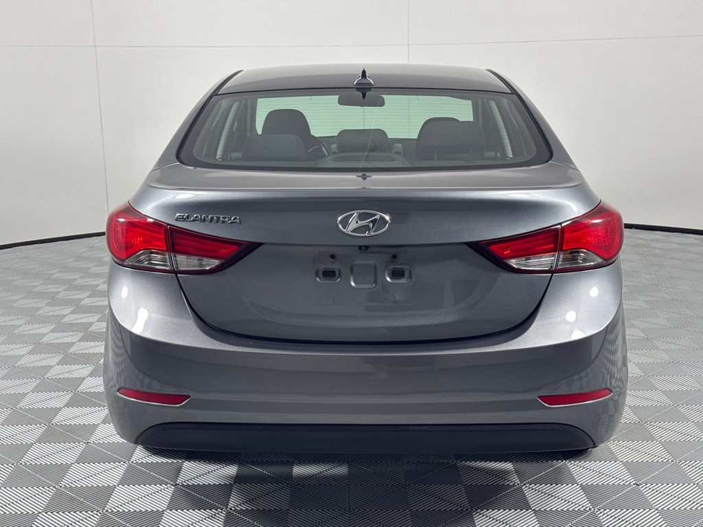 2016 Hyundai Elantra Image 6